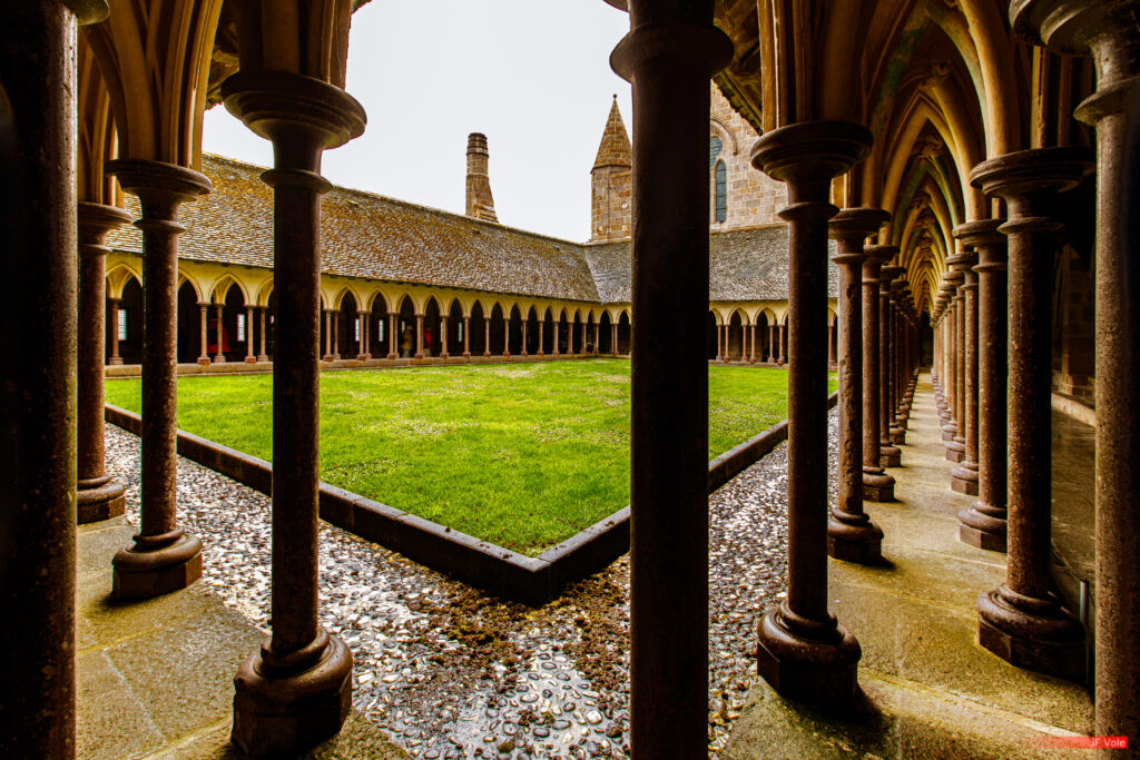 Abbaye - Abbaye du Mont-Saint-Michel - Abbey - Architecture - Architecture et urbanisme - Art - Baie du Mont-Saint-Michel - Building - Bâtiment (construction) - Construction - Country - Cultural heritage - Cultural heritage management - Designing - English Channel - France - Geography - Géographie - Le Mont-Saint-Michel - Lieu de culte - Manche (département) - Manche (mer) - Mer - Monastery - Monastère - Mont Saint-Michel - Mont-Saint-Michel - Mont-Saint-Michel Bay - Monument historique - Monument historique (France) - Normandie (région administrative) - Océan Atlantique - Patrimoine - Patrimoine culturel - Patrimony - Pays - Place of worship - Protection du patrimoine culturel - Urbanism - Urbanisme - Étendue d'eau - Abbaye du Mont-Saint-Michel Le Mont-Saint-Michel Bretagne (région administrative) France